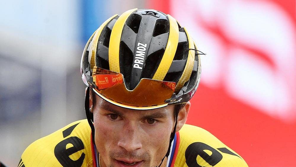 Roglič vyhrál horskou časovku a vysvlékl Thomase z růžového trikotu